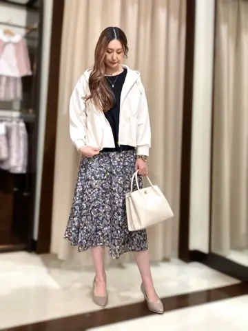 ANY SIS STAFF コーディネート画像