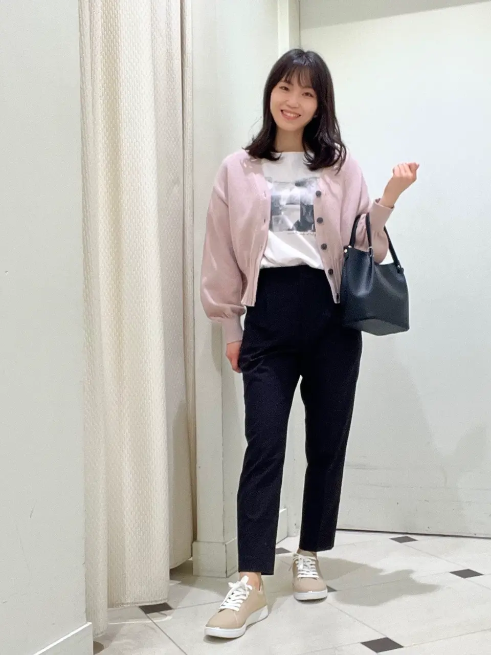 ANY SIS スタッフ コーディネート画像