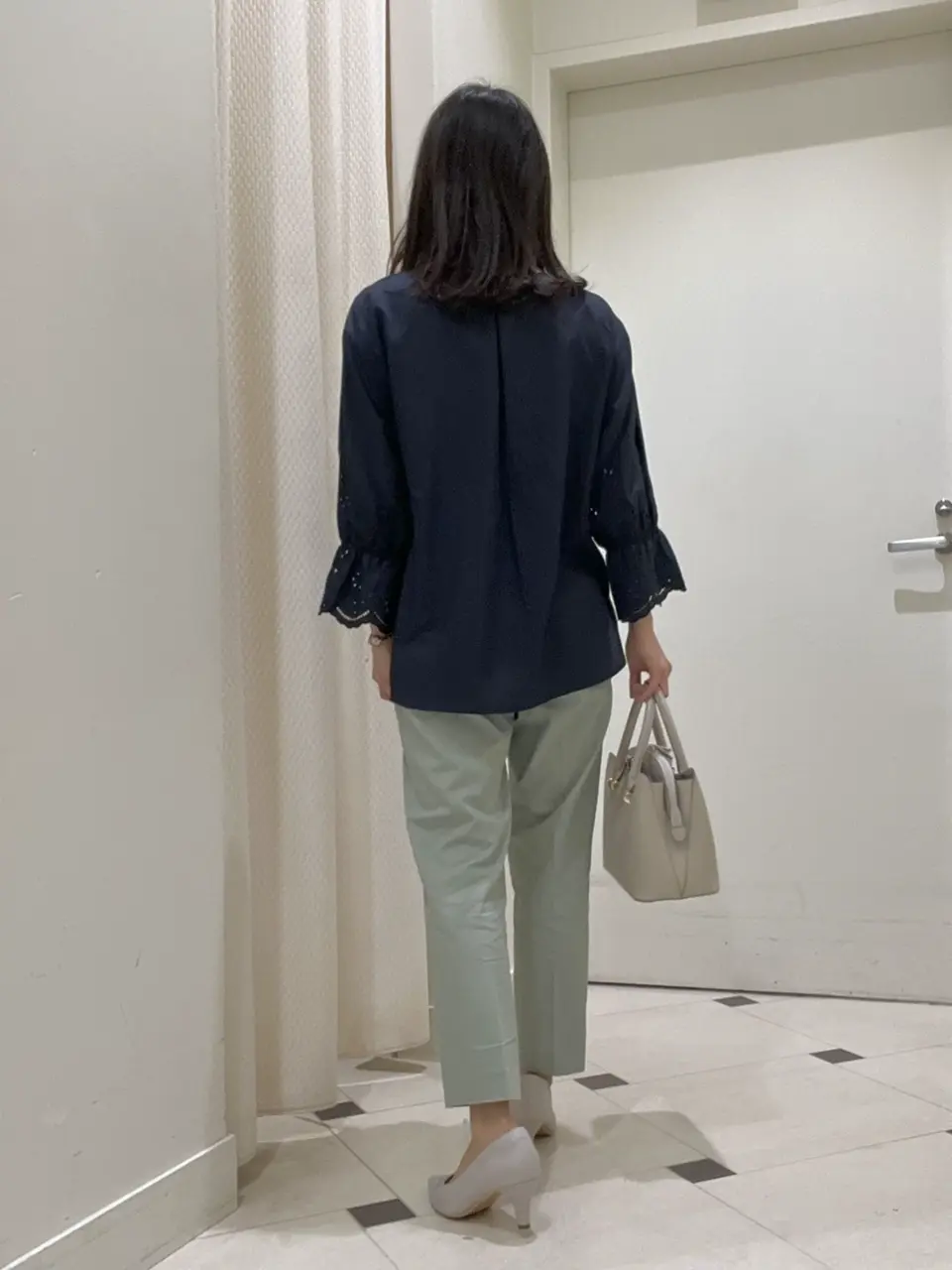 ANY SIS スタッフ コーディネート画像