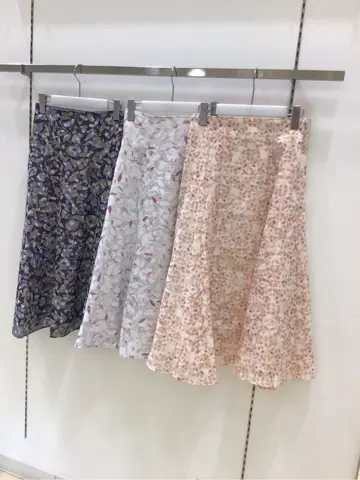 ANY SIS 布川 コーディネート画像