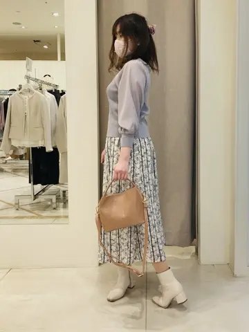 ANY SIS 川根　彩 コーディネート画像