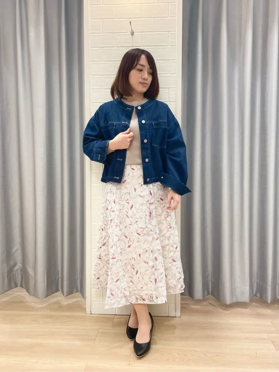 ANY SIS 丸岡 コーディネート画像