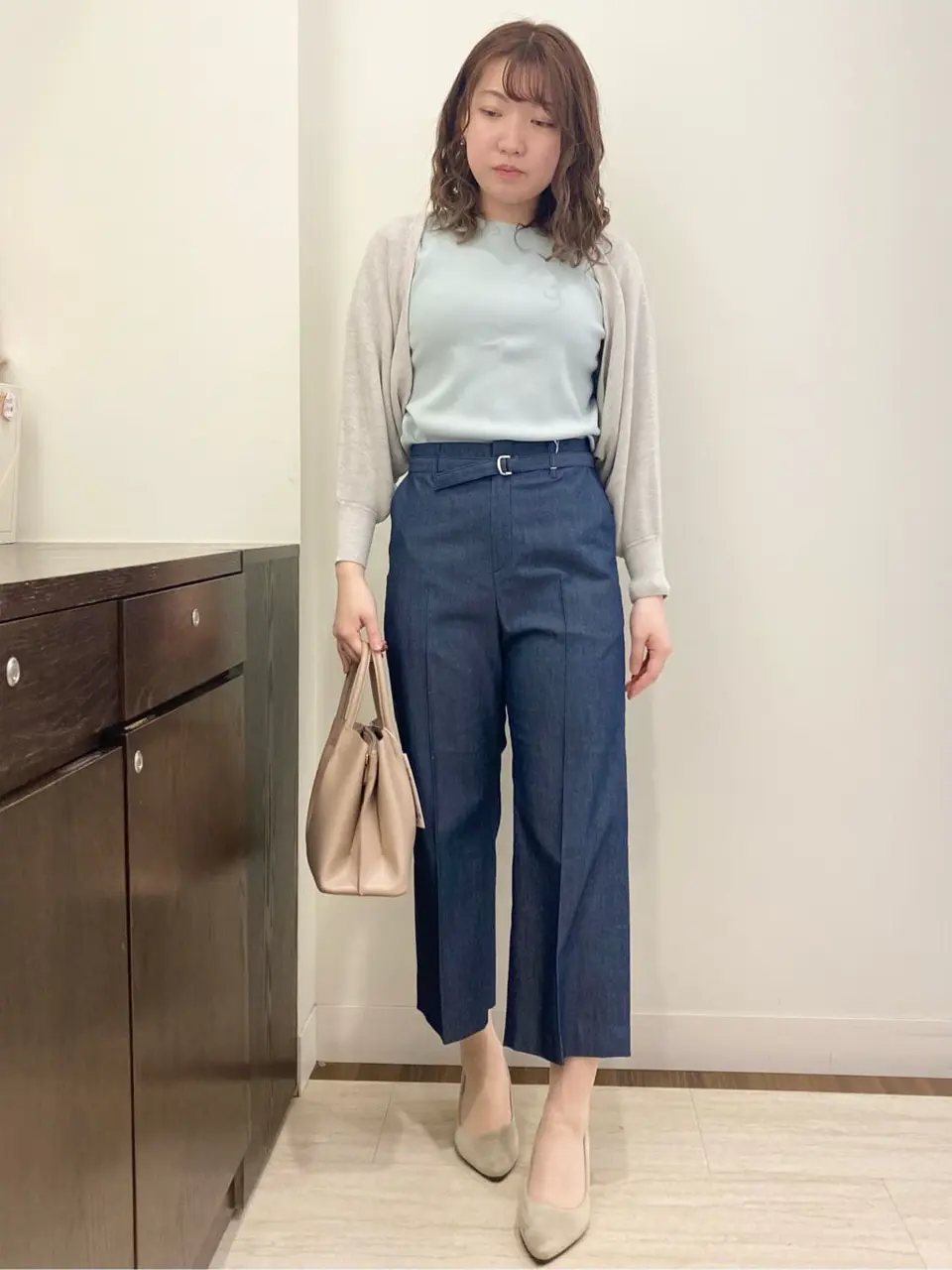 ANY SIS スタッフ コーディネート画像