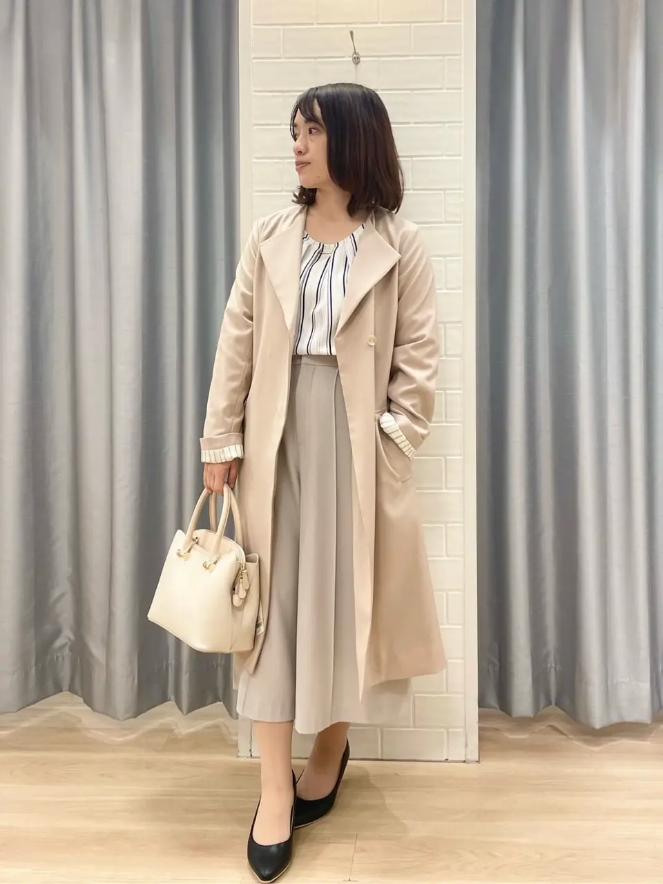 ANY SIS 丸岡 コーディネート画像