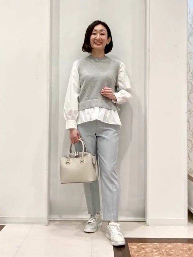 ANY SIS スタッフ コーディネート画像