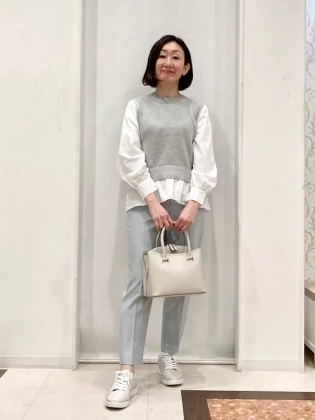 ANY SIS スタッフ コーディネート画像