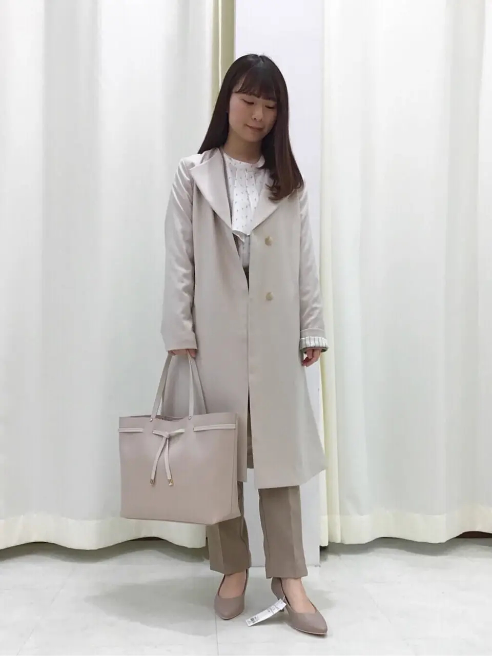 ANY SIS スタッフ コーディネート画像