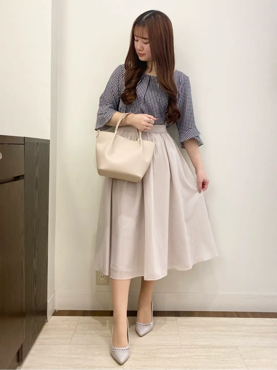 ANY SIS スタッフ コーディネート画像