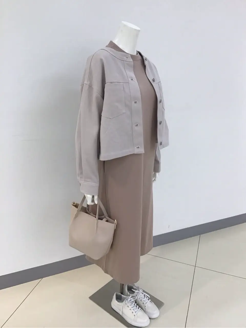 ANY SIS 橋本 コーディネート画像