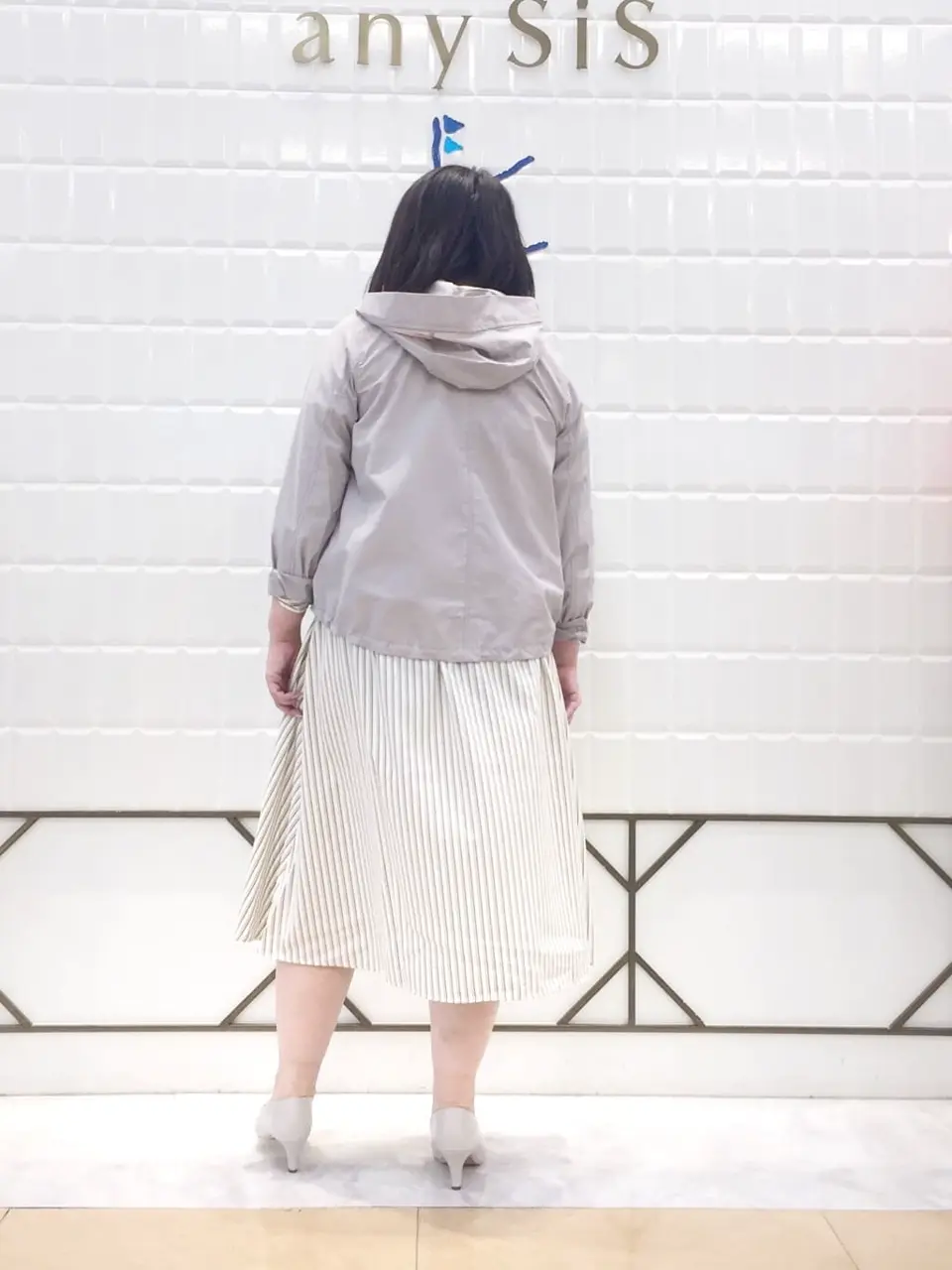 ANY SIS 西田 コーディネート画像