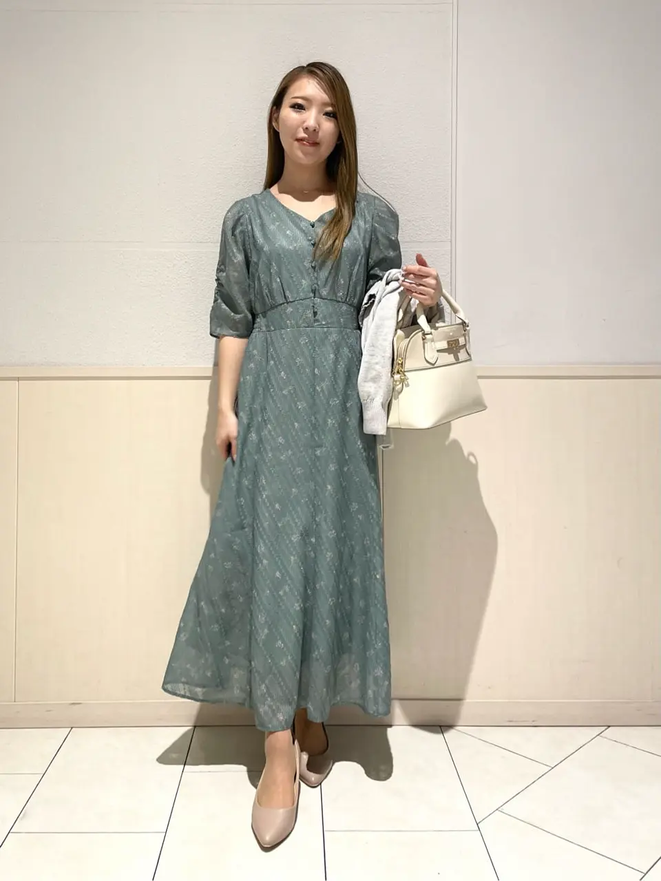 ANY SIS 土居 コーディネート画像