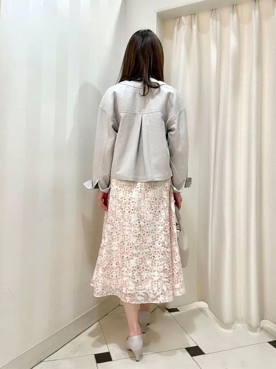 ANY SIS 金井 コーディネート画像