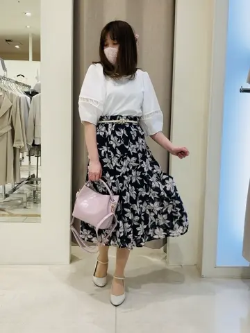 ANY SIS 川根　彩 コーディネート画像