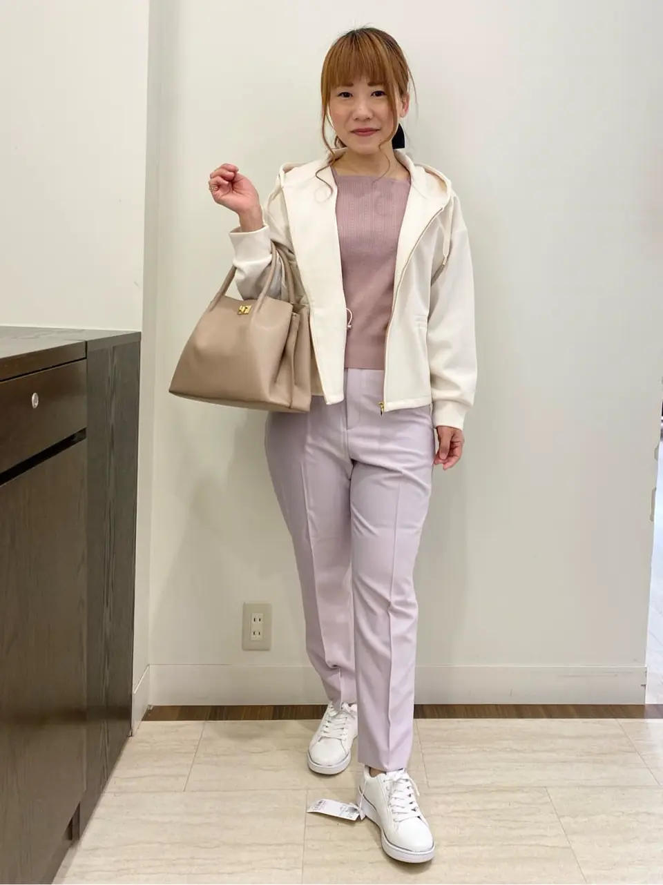 ANY SIS スタッフ コーディネート画像