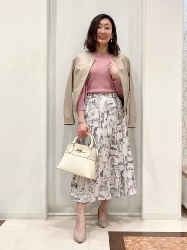 ANY SIS スタッフ コーディネート画像