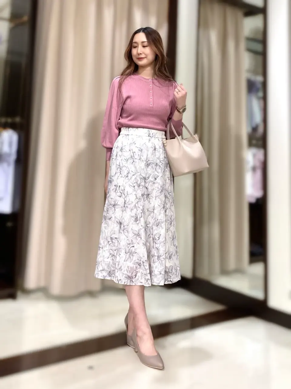 ANY SIS STAFF コーディネート画像