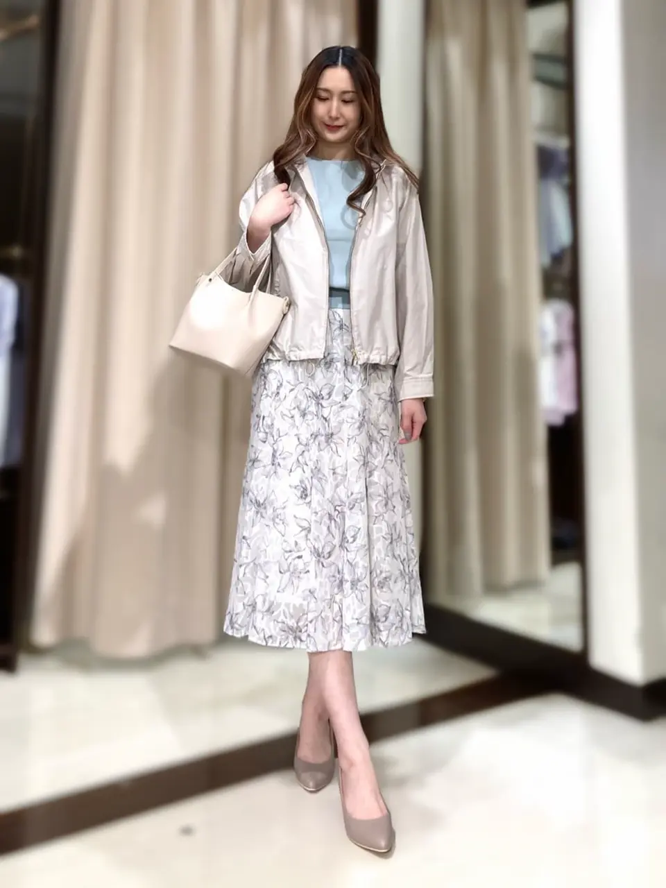 ANY SIS STAFF コーディネート画像