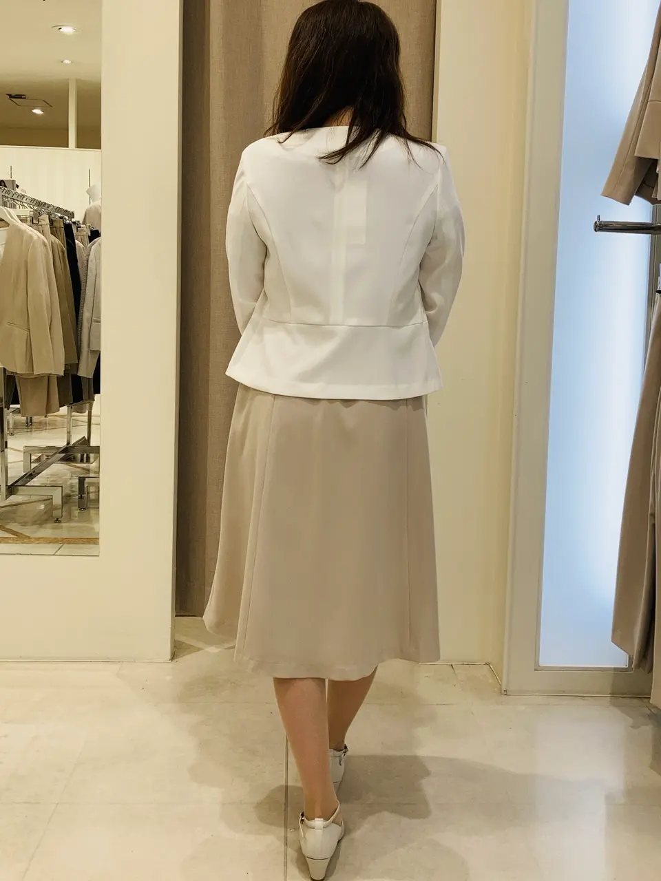 ANY SIS 川根　彩 コーディネート画像