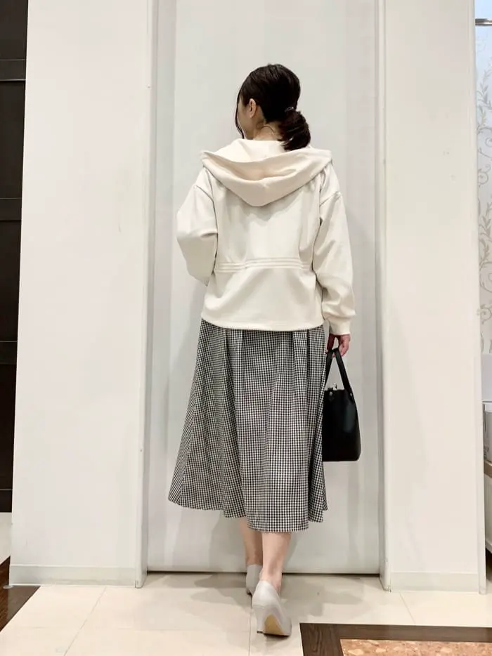 ANY SIS 横田 コーディネート画像