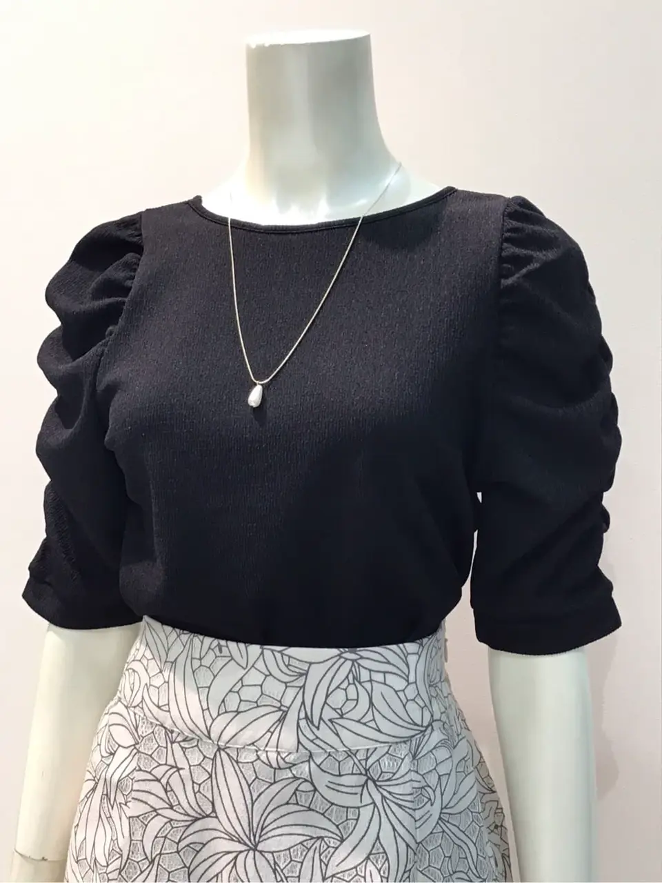 ANY SIS 布川 コーディネート画像