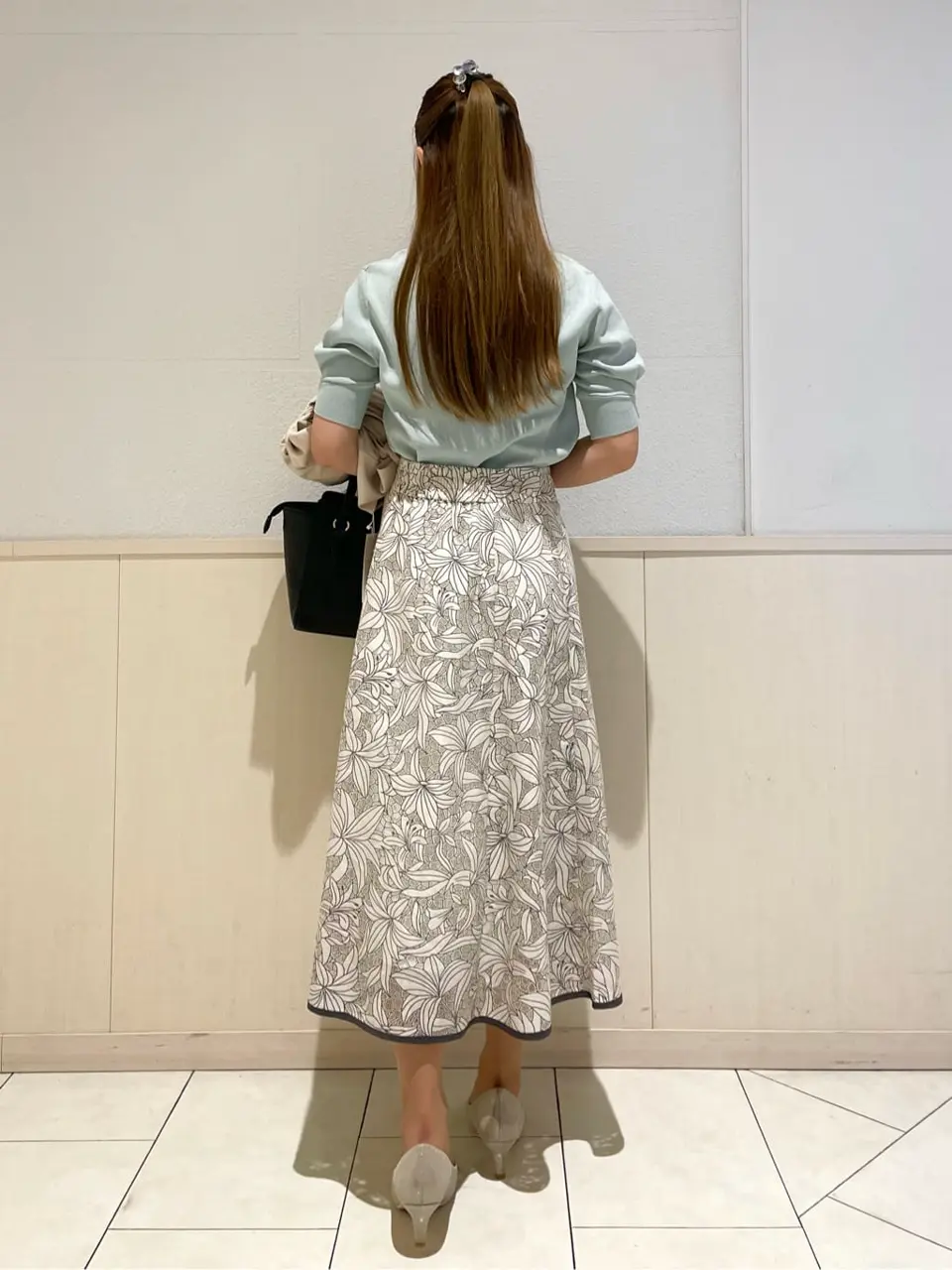 ANY SIS 土居 コーディネート画像