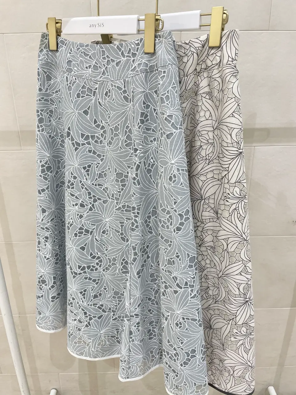 ANY SIS 髙橋 コーディネート画像