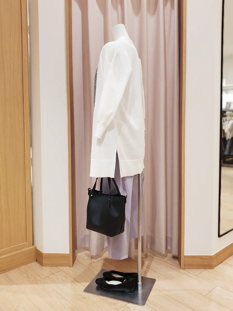 ANY SIS 岩田 コーディネート画像