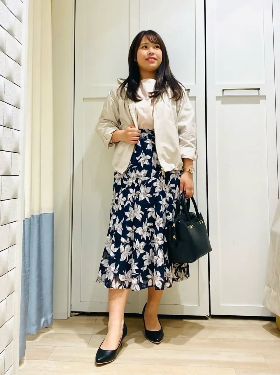 ANY SIS スタッフ コーディネート画像