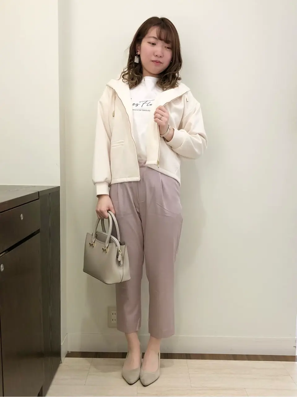 ANY SIS スタッフ コーディネート画像