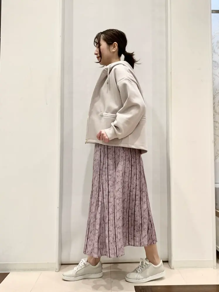 ANY SIS 横田 コーディネート画像