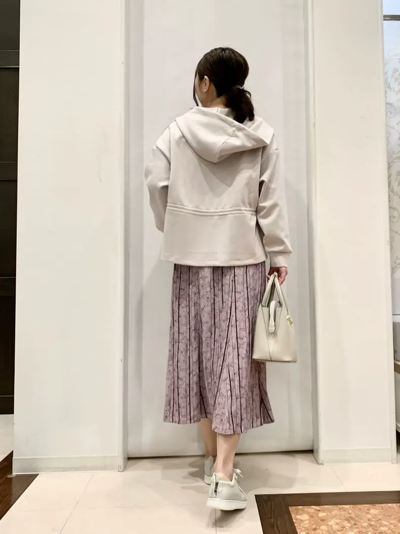 ANY SIS 横田 コーディネート画像