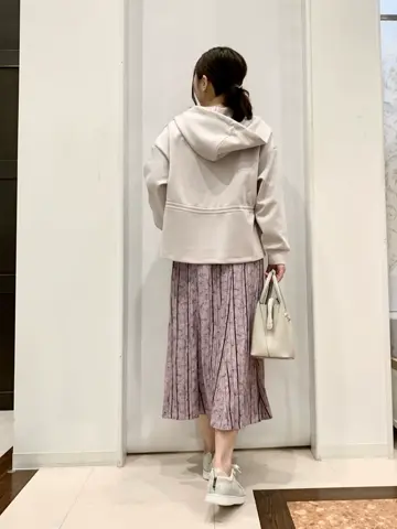 ANY SIS 横田 コーディネート画像