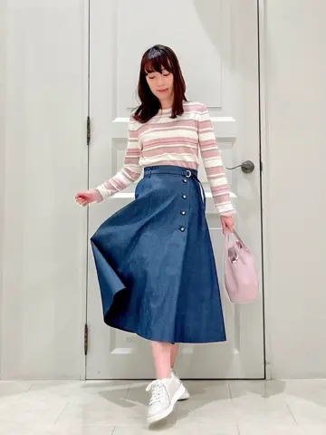 ANY SIS スタッフ コーディネート画像