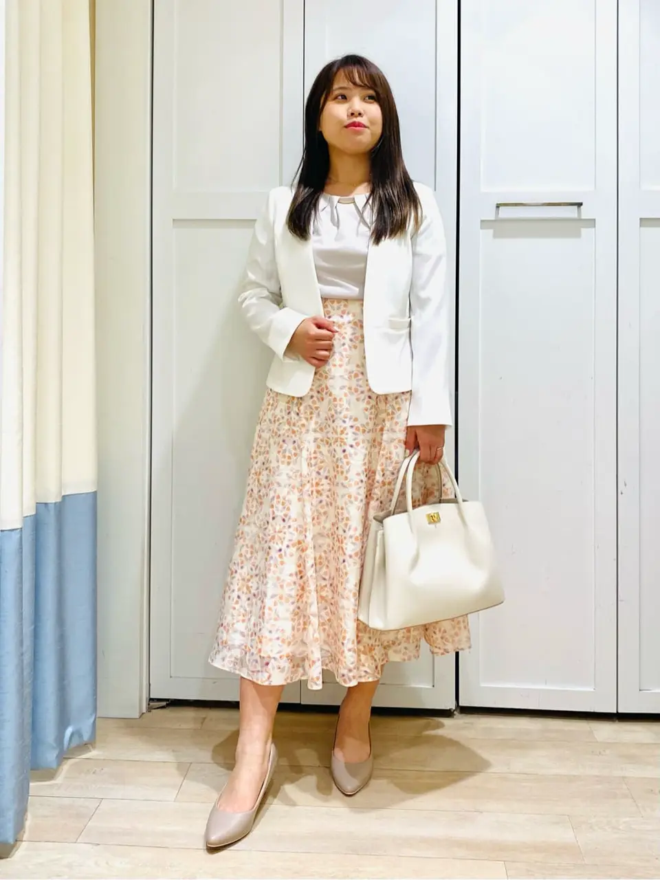 ANY SIS スタッフ コーディネート画像