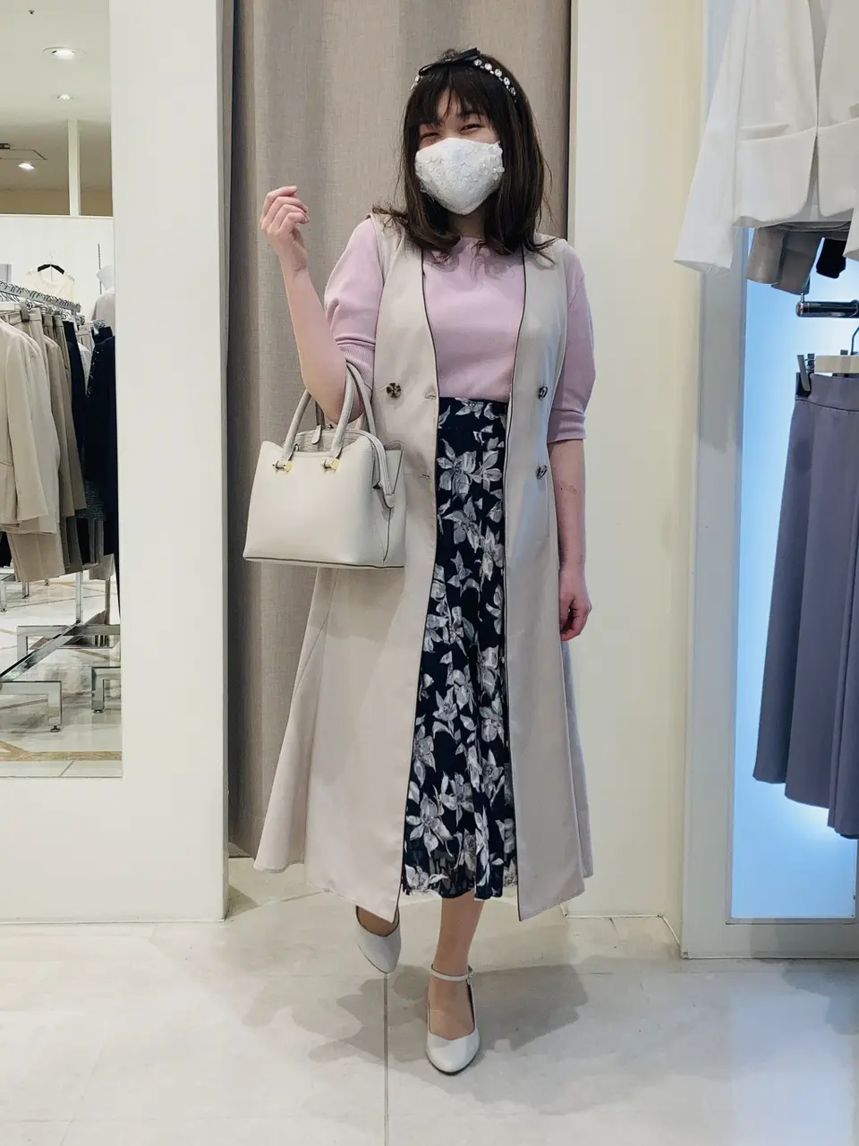 ANY SIS 川根　彩 コーディネート画像