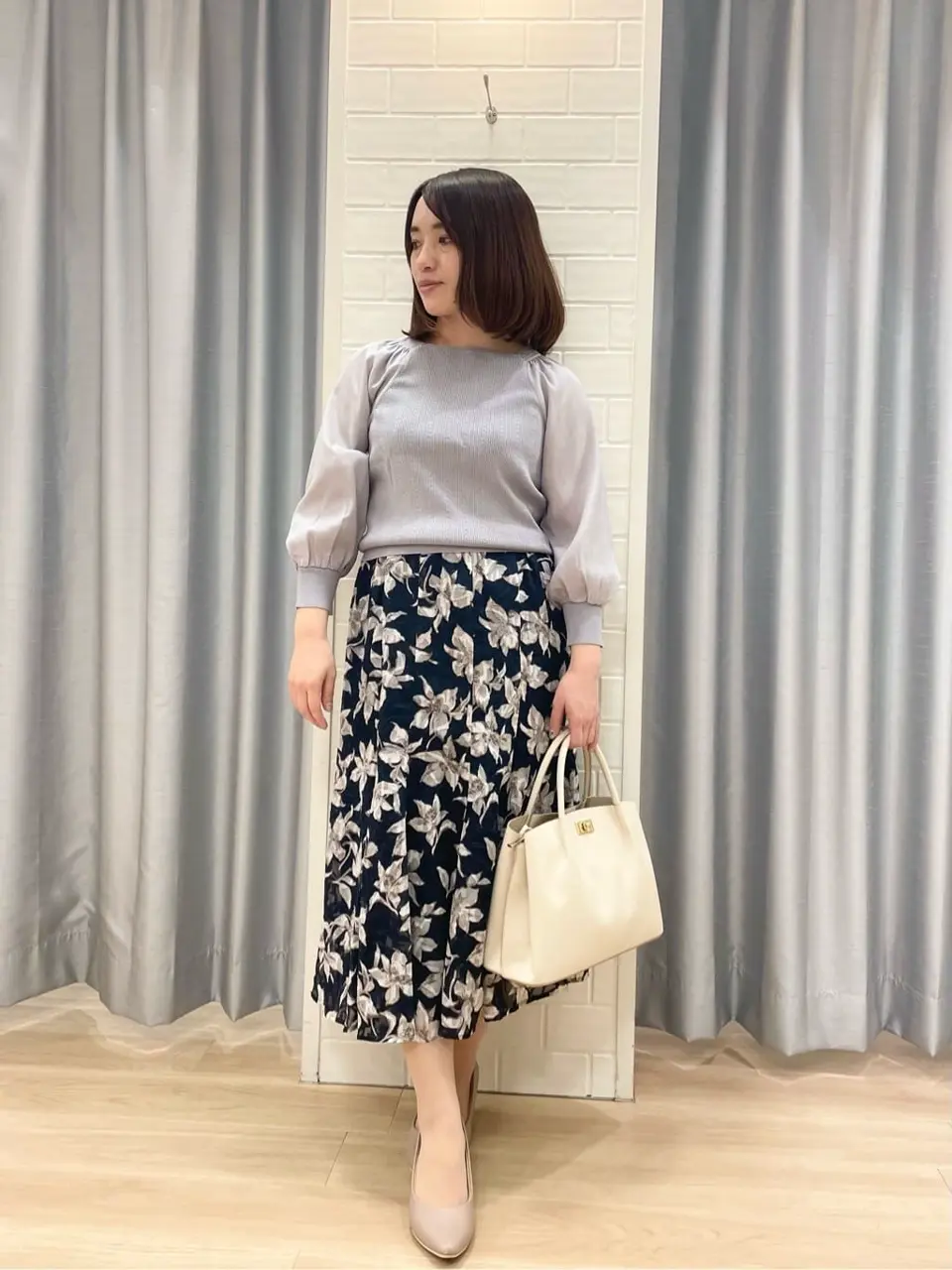 ANY SIS 丸岡 コーディネート画像