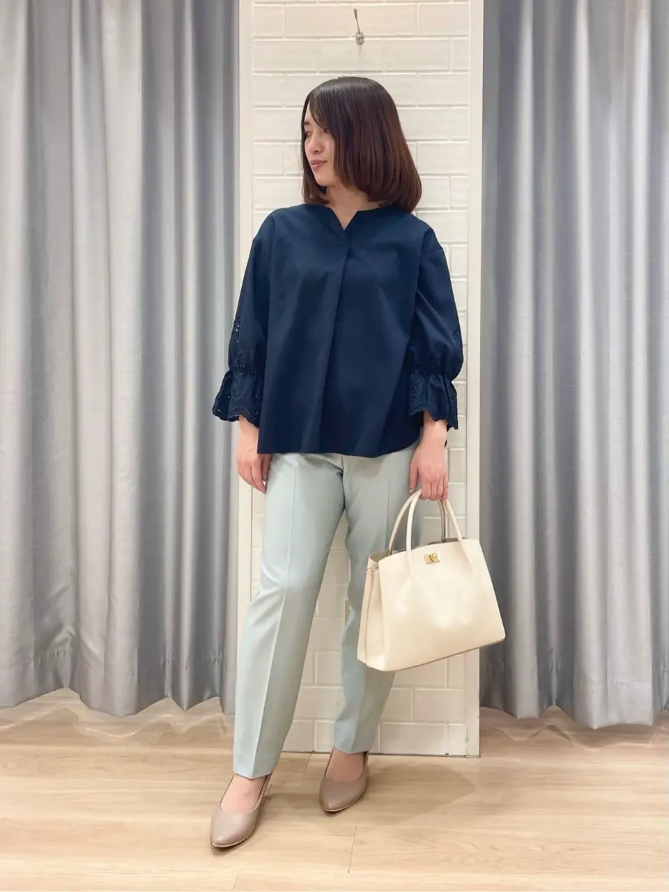 ANY SIS 丸岡 コーディネート画像