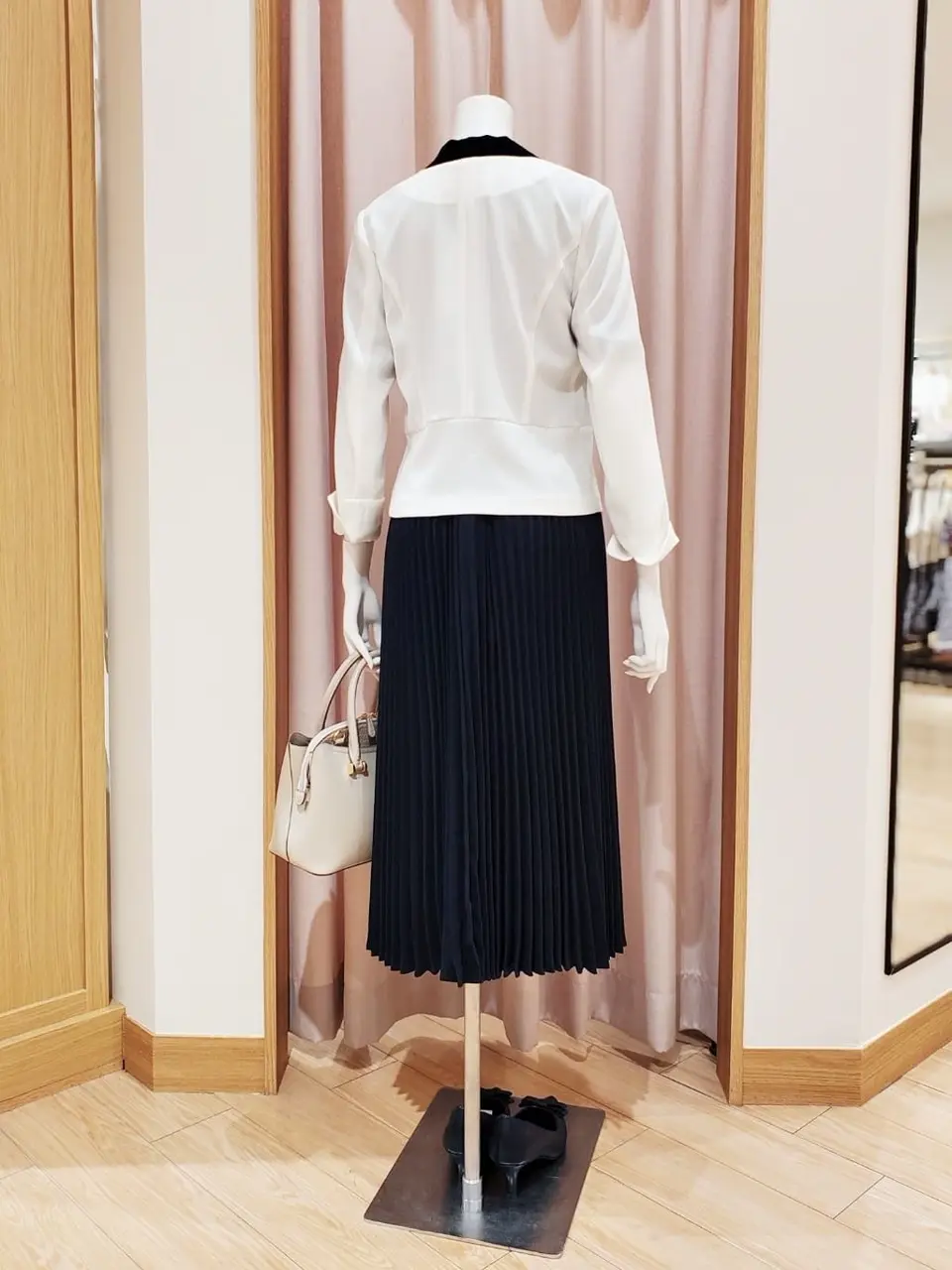 ANY SIS 岩田 コーディネート画像