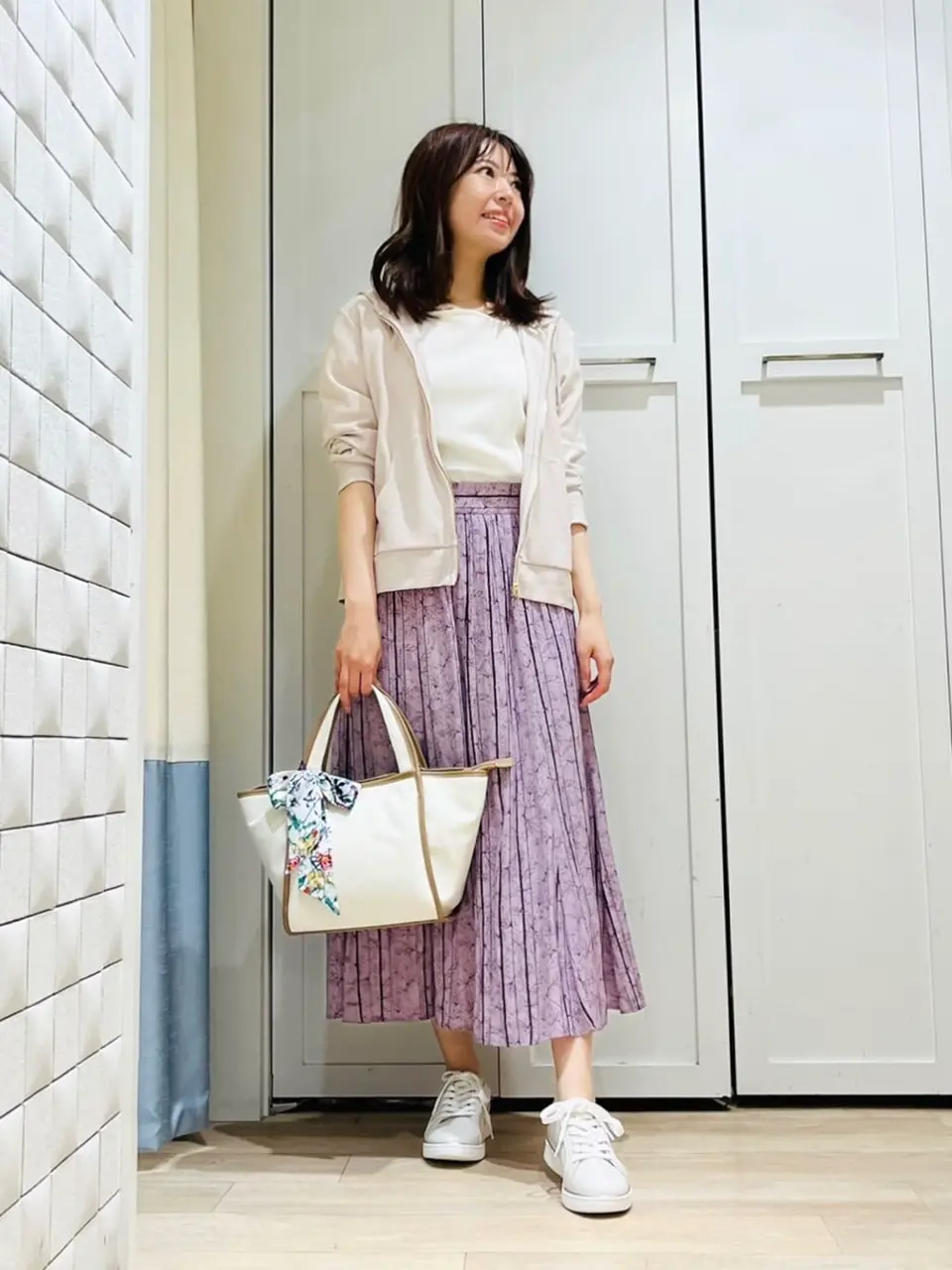 ANY SIS スタッフ コーディネート画像