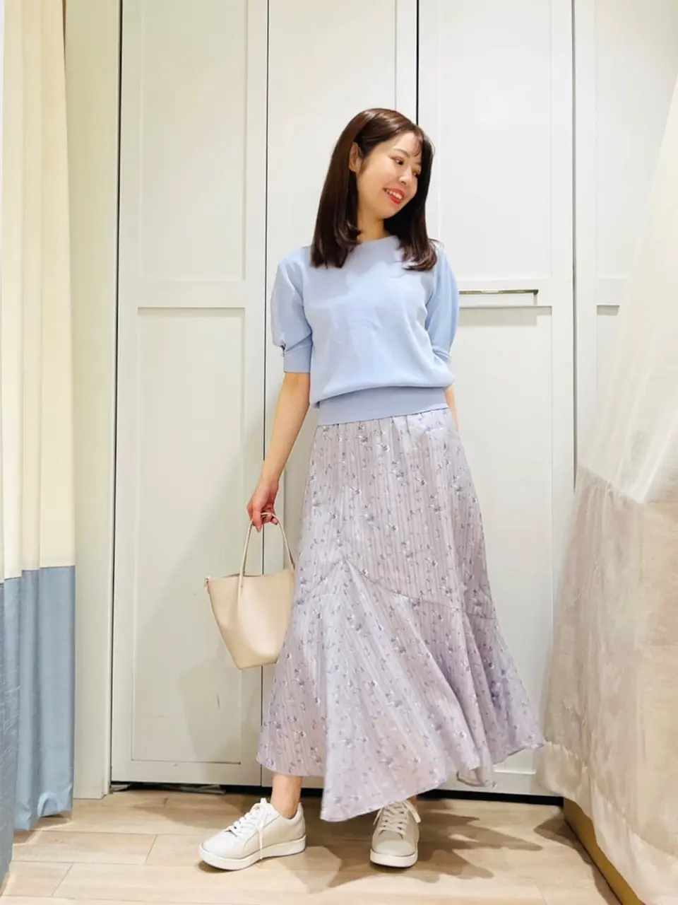 ANY SIS スタッフ コーディネート画像