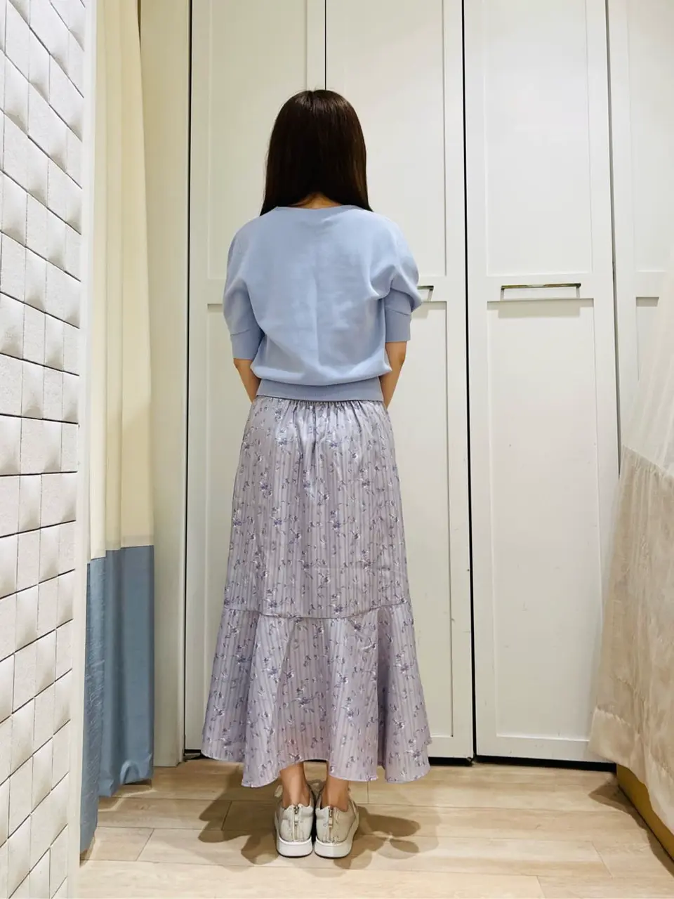 ANY SIS スタッフ コーディネート画像