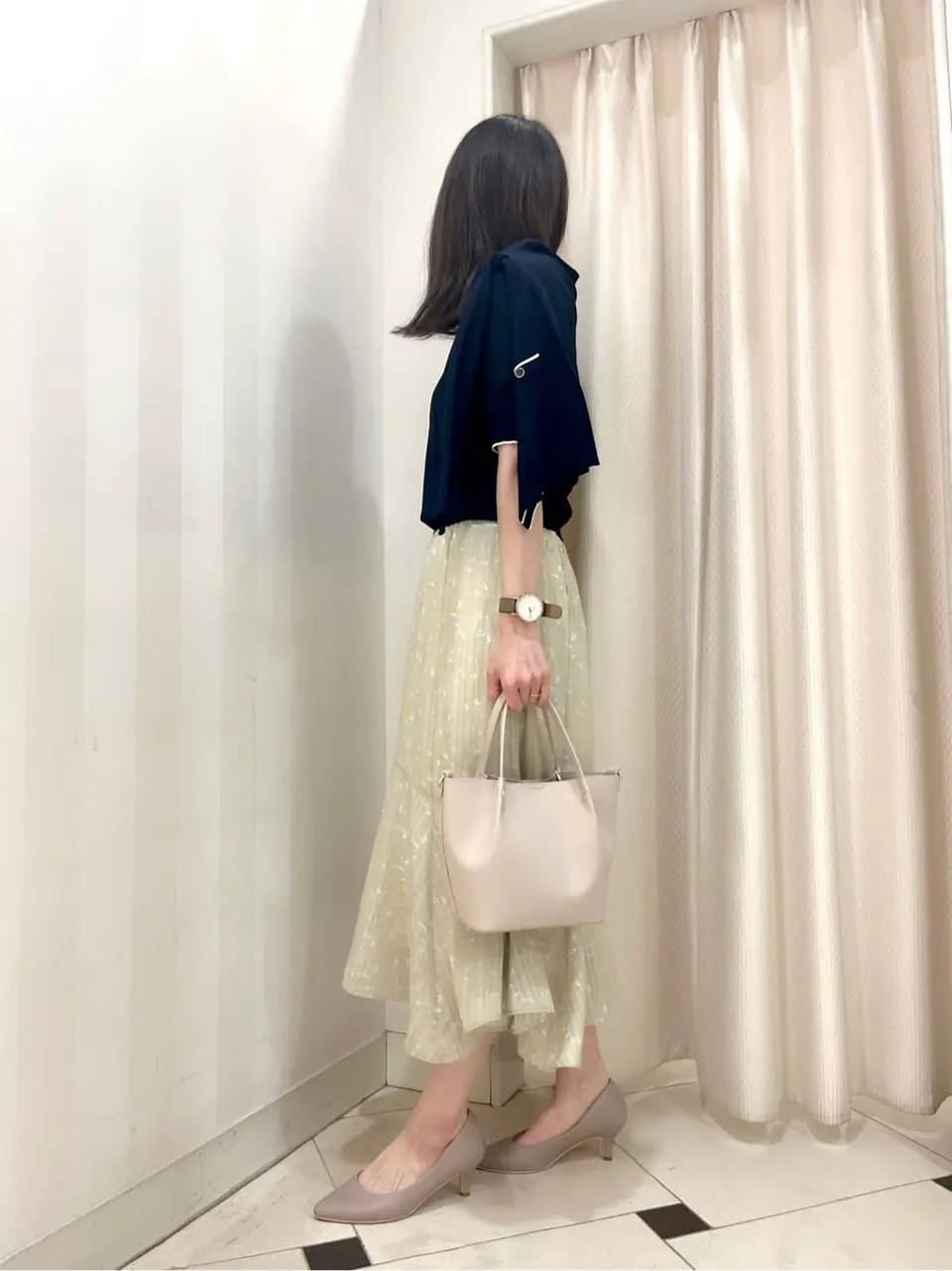 ANY SIS 金井 コーディネート画像