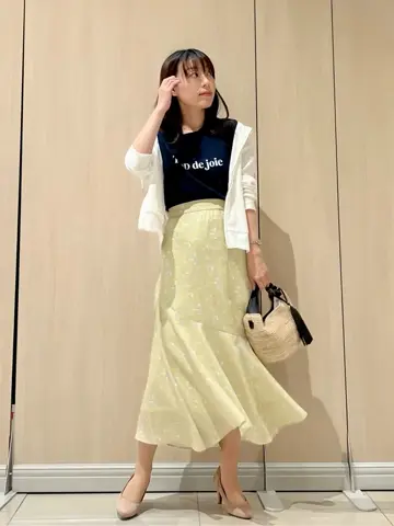 ANY SIS スタッフ コーディネート画像