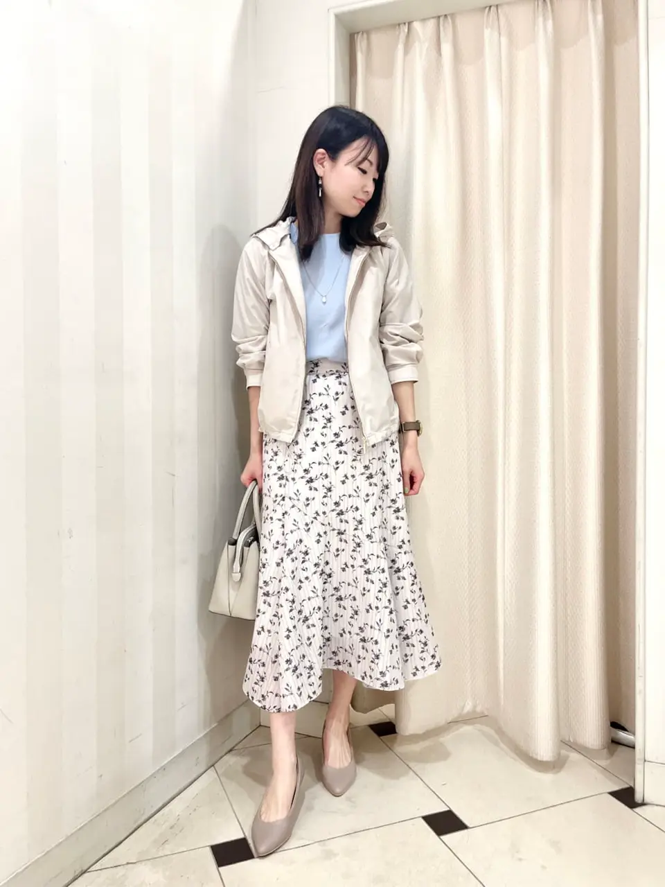 ANY SIS 金井 コーディネート画像