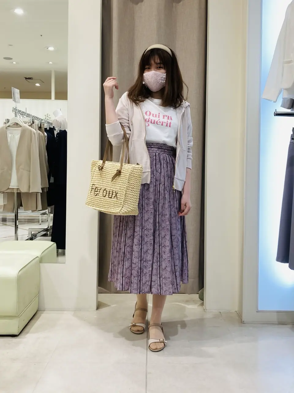 ANY SIS 川根　彩 コーディネート画像