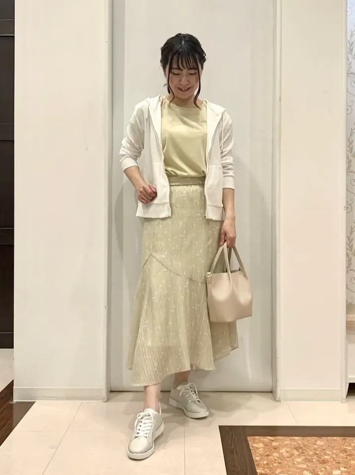 ANY SIS 横田 コーディネート画像