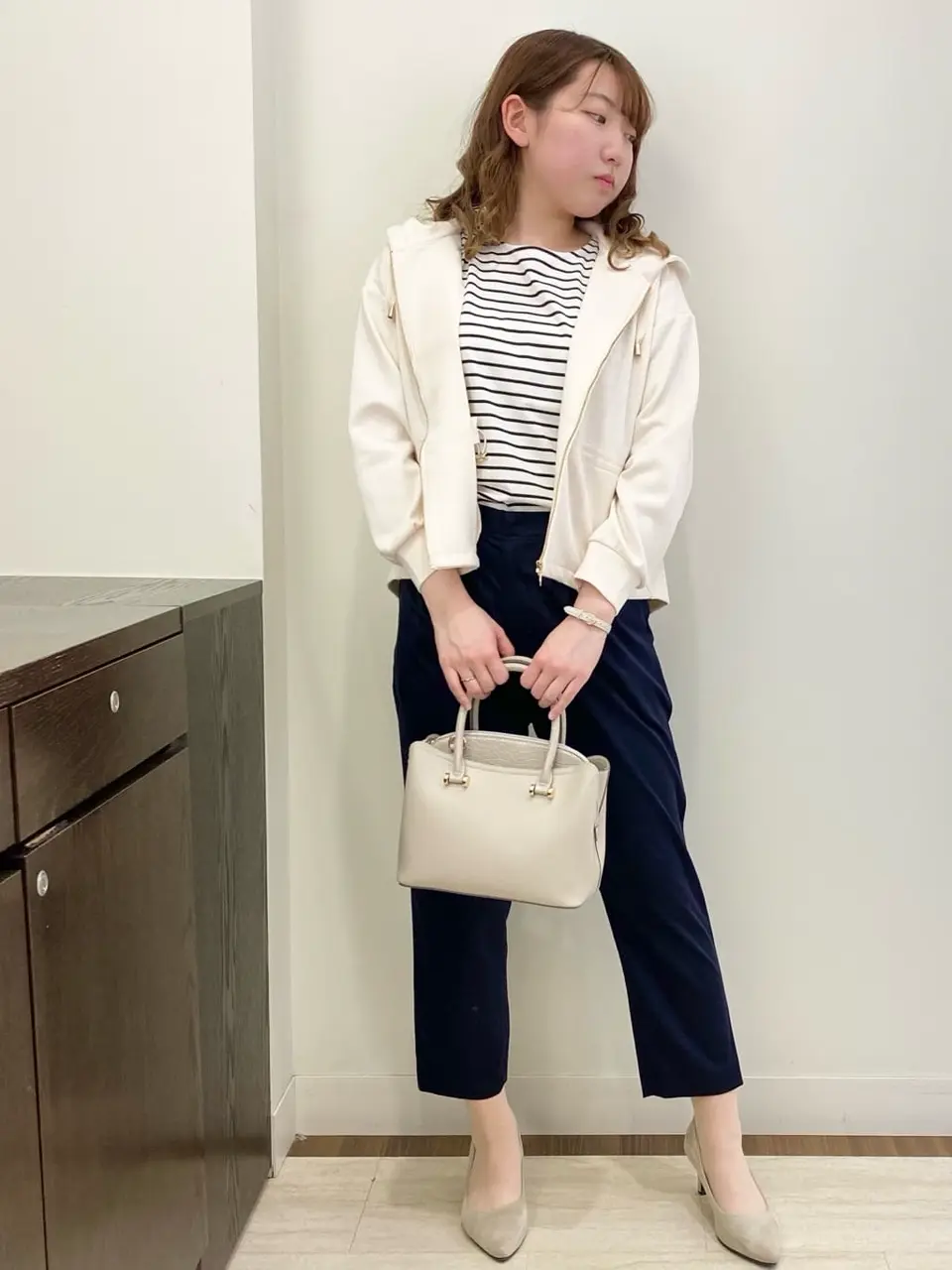 ANY SIS スタッフ コーディネート画像