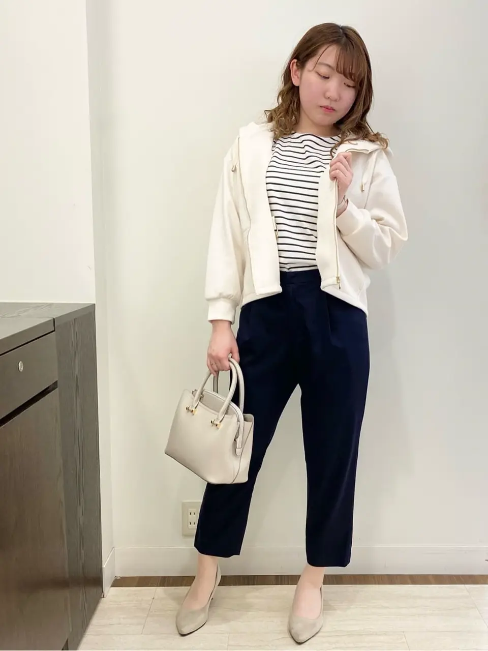 ANY SIS スタッフ コーディネート画像