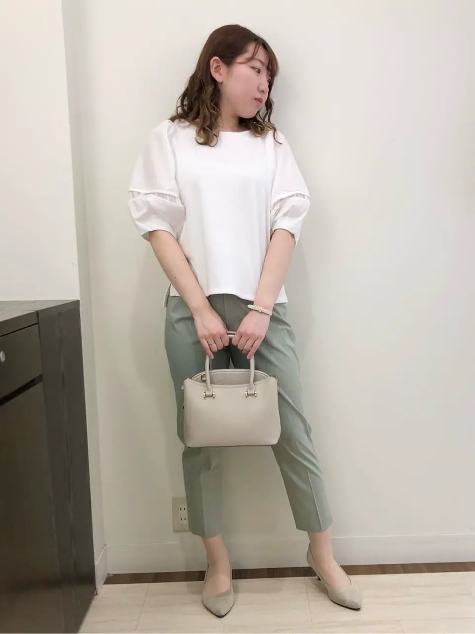 ANY SIS スタッフ コーディネート画像