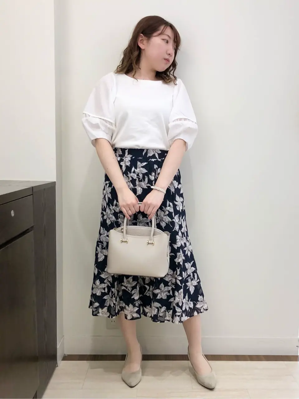 ANY SIS スタッフ コーディネート画像